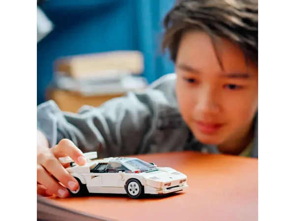Lego Lamborghini Countach 3