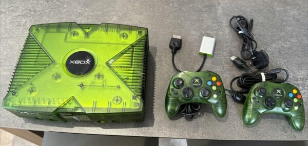 Original Xbox Crystal Green Console & 2 Controllers (USED) - Image 3