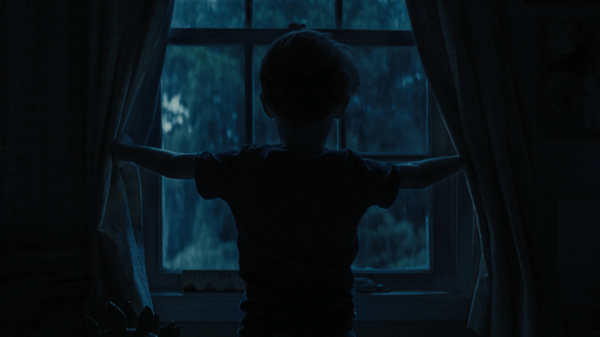 Weapons 2025 Wallpaper